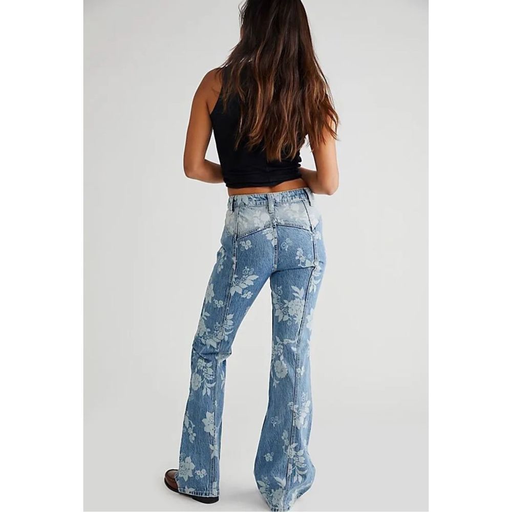 New Free People Naomi Printed Flare Jeans Floral Washed Blue Western Seamed 32 - Picture 2 of 8